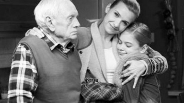 RMF Extra: Julia Wróblewska wywołała skandal. Nie była na pogrzebie Witolda Pyrkosza, bo poszła na imprezę?