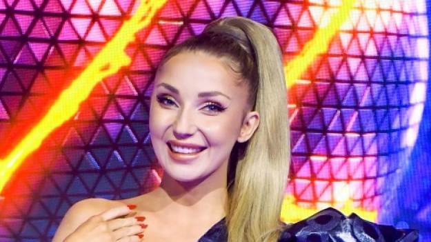 RMF Extra: Powrót seksownej Słowianki. Cleo eksponuje wdzięki w mrocznej odsłonie [FOTO]