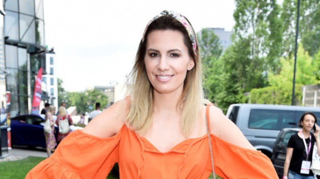 RMF Extra: Tak wygląda lato w mieście! Agnieszka Hyży prezentuje swoje wdzięki w przydomowym basenie