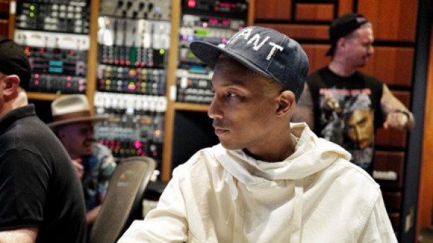 RMF Extra: Pharrell Williams kolejnym headlinerem Open'er Festival 2016!