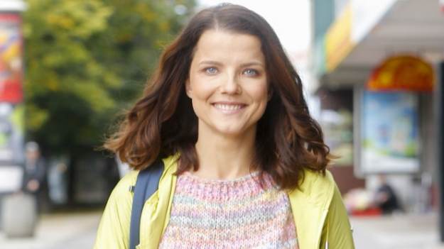 RMF Extra: Joanna Jabłczyńska kusi. Odważna kreacja sporo odsłania! "A tu Was zaskoczę" [WIDEO]