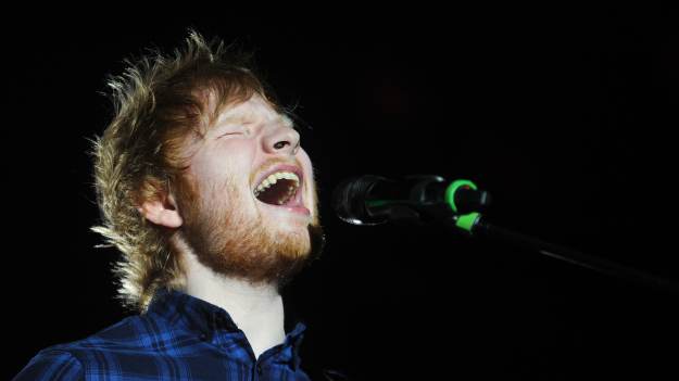 RMF Extra: Ed Sheeran zaprosił na scenę artystów z Ukrainy. Poruszające chwile na PGE Narodowym w Warszawie