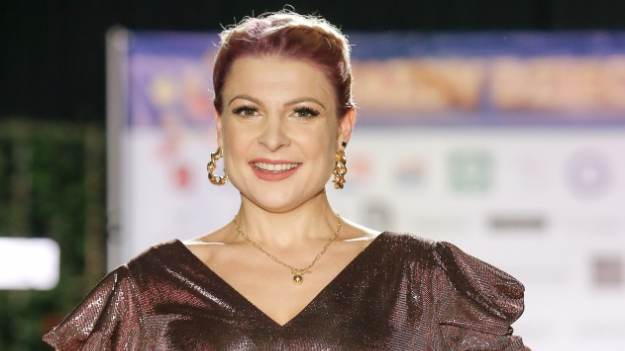 RMF Extra: Magdalena Narożna w bikini wyszła na zewnątrz i wskoczyła do wody. Tak szykuje się na sylwestra! [ZDJĘCIE]