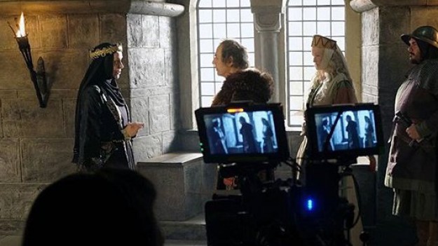 RMF Extra: TVP prosi o niekomentowanie postów dotyczących serialu "Korona królów"