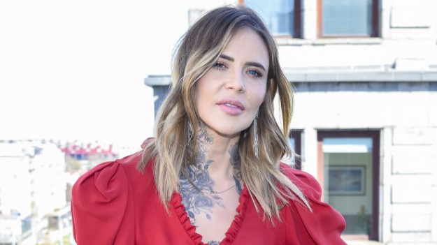 RMF Extra: Maja Sablewska topless na balkonie. Internauci: "Są granice, których przekraczać nie można"