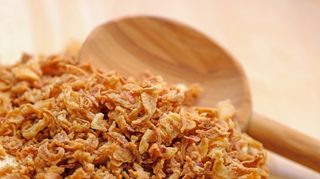 RMF Extra: Fragmenty metalu w opakowaniach z prażoną cebulką! GIS ostrzega