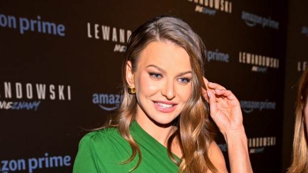 RMF Extra: Wpadka Anny Lewandowskiej? Założyła koszulkę z błędem w nazwisku męża [FOTO] 