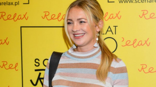 RMF Extra: Barbara Kurdej-Szatan odsłoniła tatuaże! Aktorka na gorących fotografiach w stroju kąpielowym 