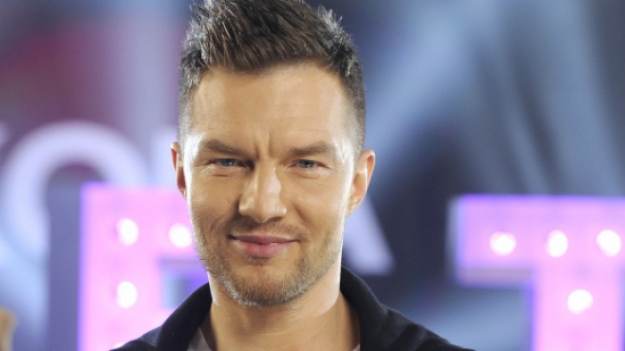 RMF Extra: Adam Sztaba wrócił wspomnieniami do swojej przygody z "Idolem". Fani pamiętają jego występy [WIDEO]