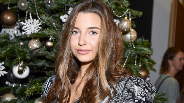 RMF Extra: Julia Wieniawa zszokowana wiadomością od internautki. Jest odpowiedź aktorki!