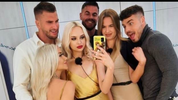 RMF Extra: Uczestnicy "Love Island" rozstali się: "Zakończyliśmy nasz związek". Oświadczenie pary trafiło do sieci 