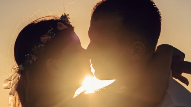 RMF Extra: Sarsa i Mateusz Ziółko rozmawiają o pierwszym wakacyjnym pocałunku!