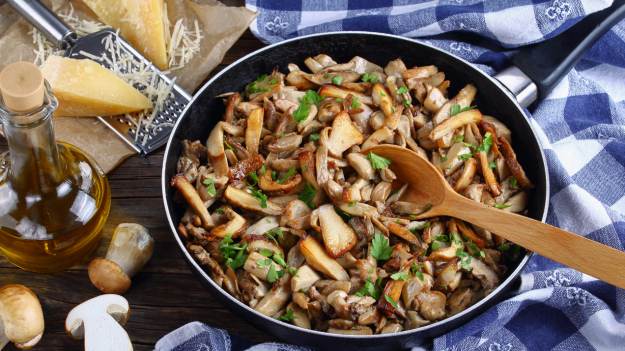 RMF Extra: Co zrobić, żeby grzyby nie były gorzkie? Poznaj prosty trik