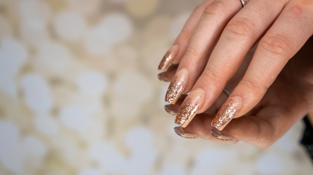 RMF Extra: Sylwestrowe paznokcie. Przywitaj rok szalonym manicure’em!