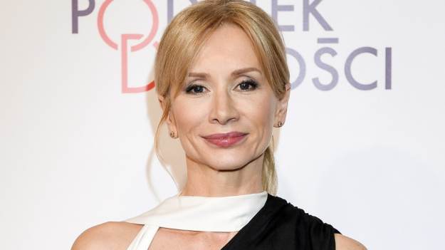 RMF Extra: Ewa Gawryluk zniewala w sieci. "W każdym wieku można zostać księżniczką" [FOTO]