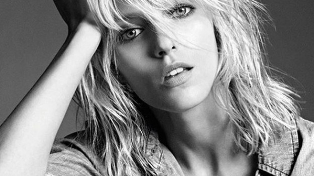 RMF Extra: Anja Rubik z wielkim ogórem! 