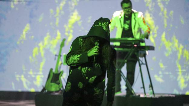 RMF Extra: Polski zespół wyrzuca wokalistę w obliczu wojny w Ukrainie. "Przynosi wstyd całej Polsce"