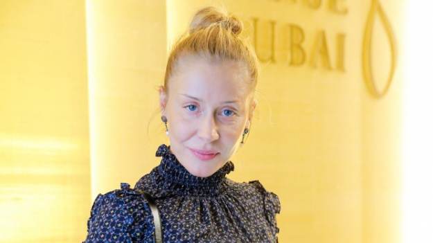 RMF Extra: Katarzyna Warnke w bikini. Zapozowała... nad zlewem! Internauci podzieleni: "Nie rozumiem tych komentarzy" [FOTO] 