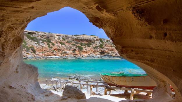 RMF Extra: Przez 12 lat żył w jaskini. Urządził sobie rajski zakątek, ale powód wprowadzki wyciska łzy [FOTO]