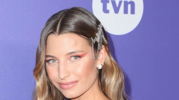 RMF Extra: Julia Wieniawa bez makijażu. Tak wygląda tuż przed zaśnięciem [FOTO]