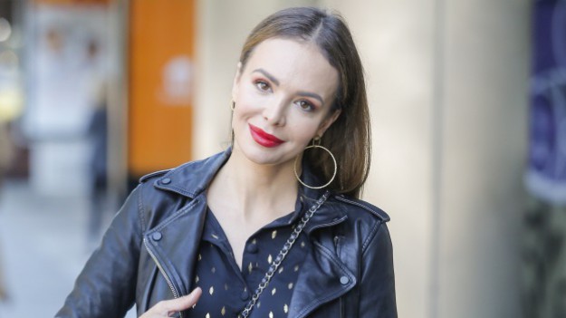 RMF Extra: Anna Wendzikowska odsłania zgrabne ciało w strojach kąpielowych. "Jak Venus" - komentują internauci