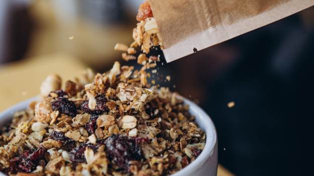 RMF Extra: GIS ostrzega! Przeoczenie w składzie jednego z produktów. Osoby z alergią nie powinny spożywać tej przekąski! 