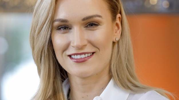 RMF Extra: Uczestnicy "Rolnik szuka żony" na ślubnej fotografii. Wśród weselników: Kamila i Dawid. "Cudowna drużyna"