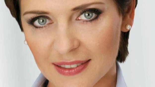 RMF Extra: Posłanka Joanna Mucha już tak nie wygląda. Przeszła ogromną metamorfozę, ale czy na plus?