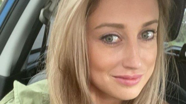 RMF Extra: Justyna Żyła w objęciach tajemniczego mężczyzny. "Razem lepiej"