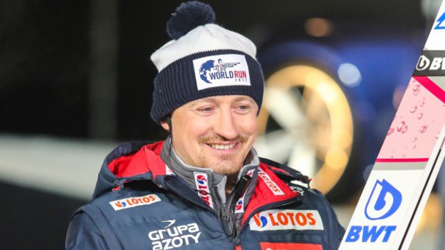RMF Extra: Adam Małysz wspomina swój ostatni skok w karierze. Przypomniał słowa krytyków. "To miały być ostatnie takie piękne chwile w polskich skokach..."