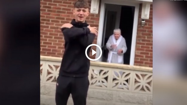 RMF Extra: Starsza pani robi furorę na TikToku! To nagranie zobaczyło już kilka milionów internautów [WIDEO]