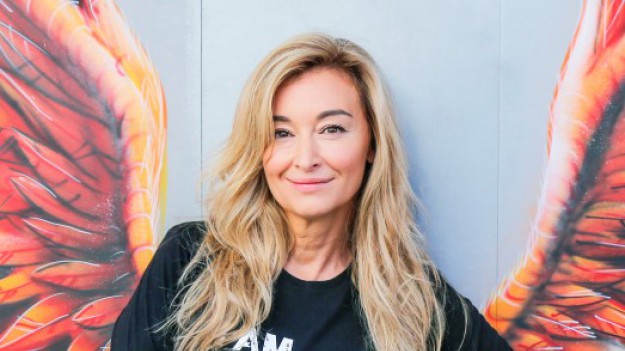 RMF Extra: Martyna Wojciechowska zapozowała bez stanika. "Po prostu bomba"