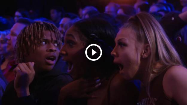 RMF Extra: Nikt nie spodziewał się takiego show! Śpiewaczka operowa zaskoczyła wszystkich wieloma głosami. Jurorzy w szoku! [WIDEO]