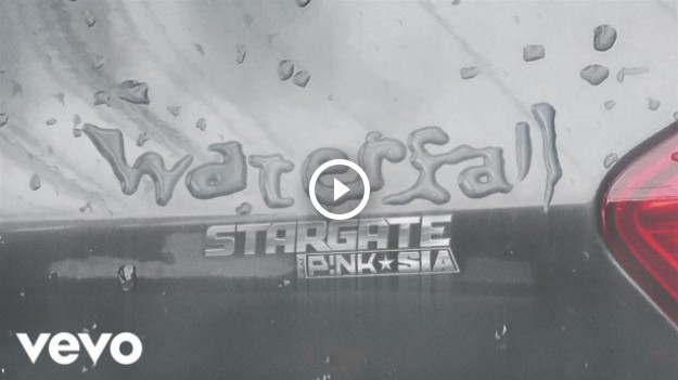 RMF Extra: Sia i Pink w duecie! Posłuchaj Waterfall!