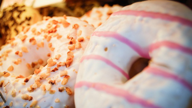 RMF Extra: Słynne pączki znikają z Polski. Sieć organizuje wyprzedaż