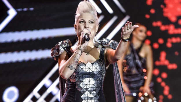 RMF Extra: "Piękni i Młodzi". Magdalena Narożna na najnowszych zdjęciach z partnerem. Pod postem pojawiła się krytyka!