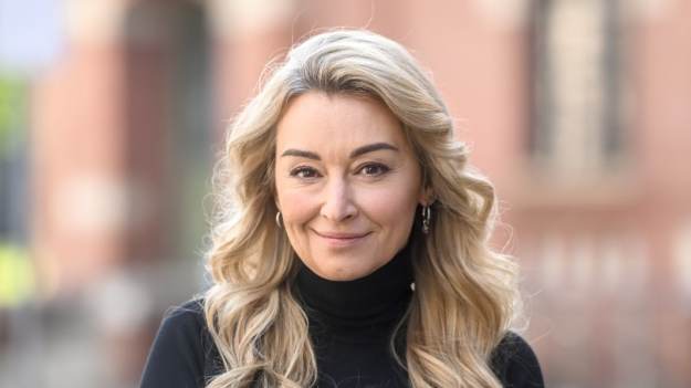 RMF Extra: Martyna Wojciechowska sfotografowana w intymnej sytuacji. Jest wściekła. Zdjęcia trafiły do sieci