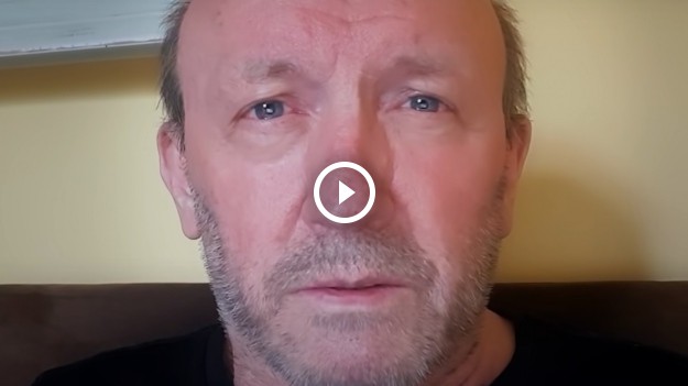 RMF Extra: Artur Barciś szczerze i przejmująco o tragicznych skutkach zakażenia koronawirusem. "Otarłem się o śmierć" 