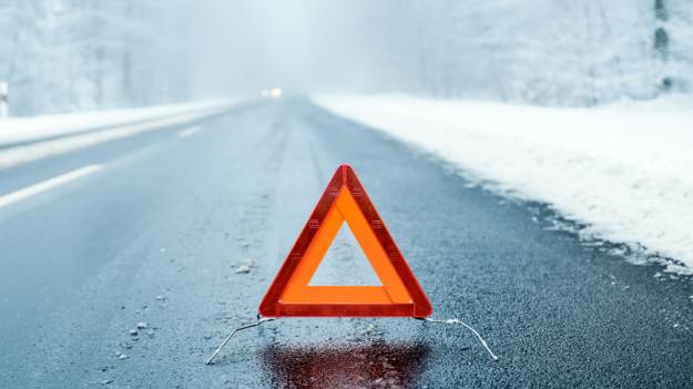 RMF Extra: IMGW ostrzega przed opadami marznącymi. Alerty dla 12 województw