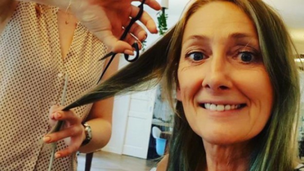 RMF Extra: Beata Pawlikowska zerwała ze swoją charakterystyczną fryzurą. Zdecydowała się na ostre cięcie