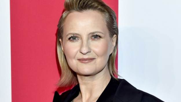 RMF Extra:  Izabela Kuna na wakacjach w różowym, skąpym bikini. "Ależ pani wygląda"