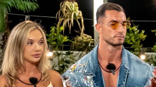 RMF Extra: Widzowie "Love Island 8" domagają się interwencji produkcji. "Jest cienka granica między byciem szczerym a byciem chamskim"