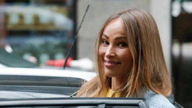 RMF Extra: Weronika Książkiewicz pokazuje swoją stylizację sprzed lat: "Nie wiem, co mną wtedy kierowało"