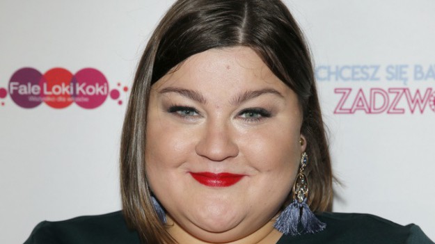 RMF Extra: Dominika Gwit namiętnie całuje męża. Aktorka świętuje pierwszą rocznicę ślubu