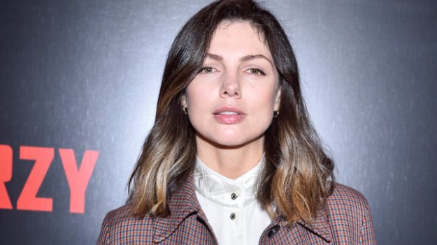 RMF Extra: Karolina Gorczyca w samej marynarce. Odważna fotografia rozgrzała internautów