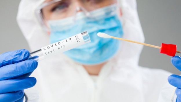 RMF Extra: Kolejny przerażający rekord zakażeń koronawirusem. Blisko 5 tysięcy nowych przypadków