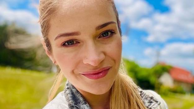 RMF Extra: Marta Paszkin na nowych zdjęciach z dziećmi. Uczestniczka programu: "Rolnik szuka żony" zachwyca formą dwa tygodnie po porodzie 