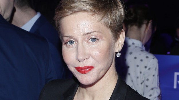 RMF Extra: Ciężarna Katarzyna Warnke na wakacjach. Aktorka maskuje ciążowe krągłości?