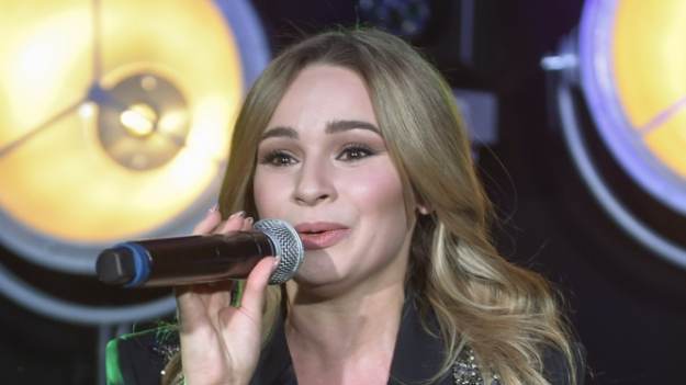 RMF Extra: Ewelina Lisowska miała wypadek. Ma poparzoną twarz! [ZDJĘCIA]