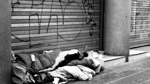 RMF Extra: Zachodniopomorskie: nastolatek podpalił bezdomnego „dla zabawy”